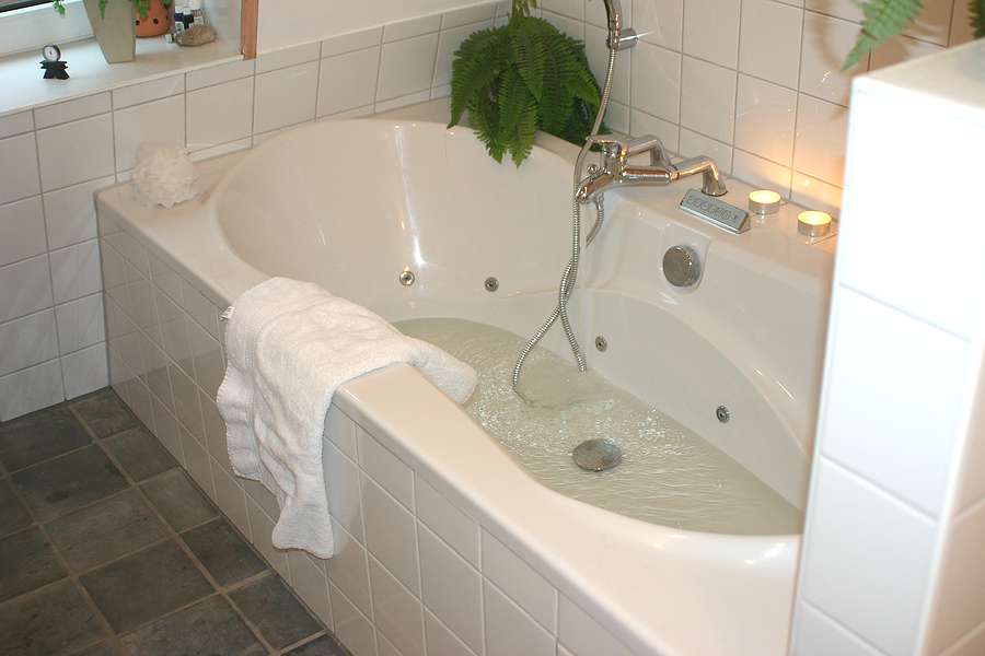 Refinished bathtub and tile